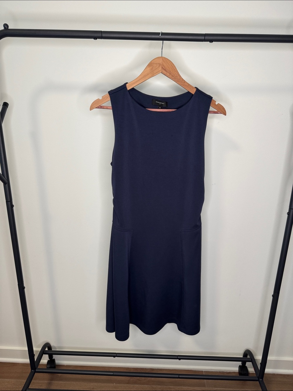 Banana Republic Classic Navy Sleeveless Dress - Women